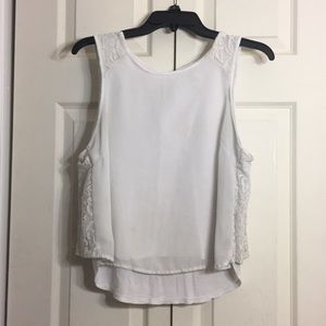 Sleeveless blouse